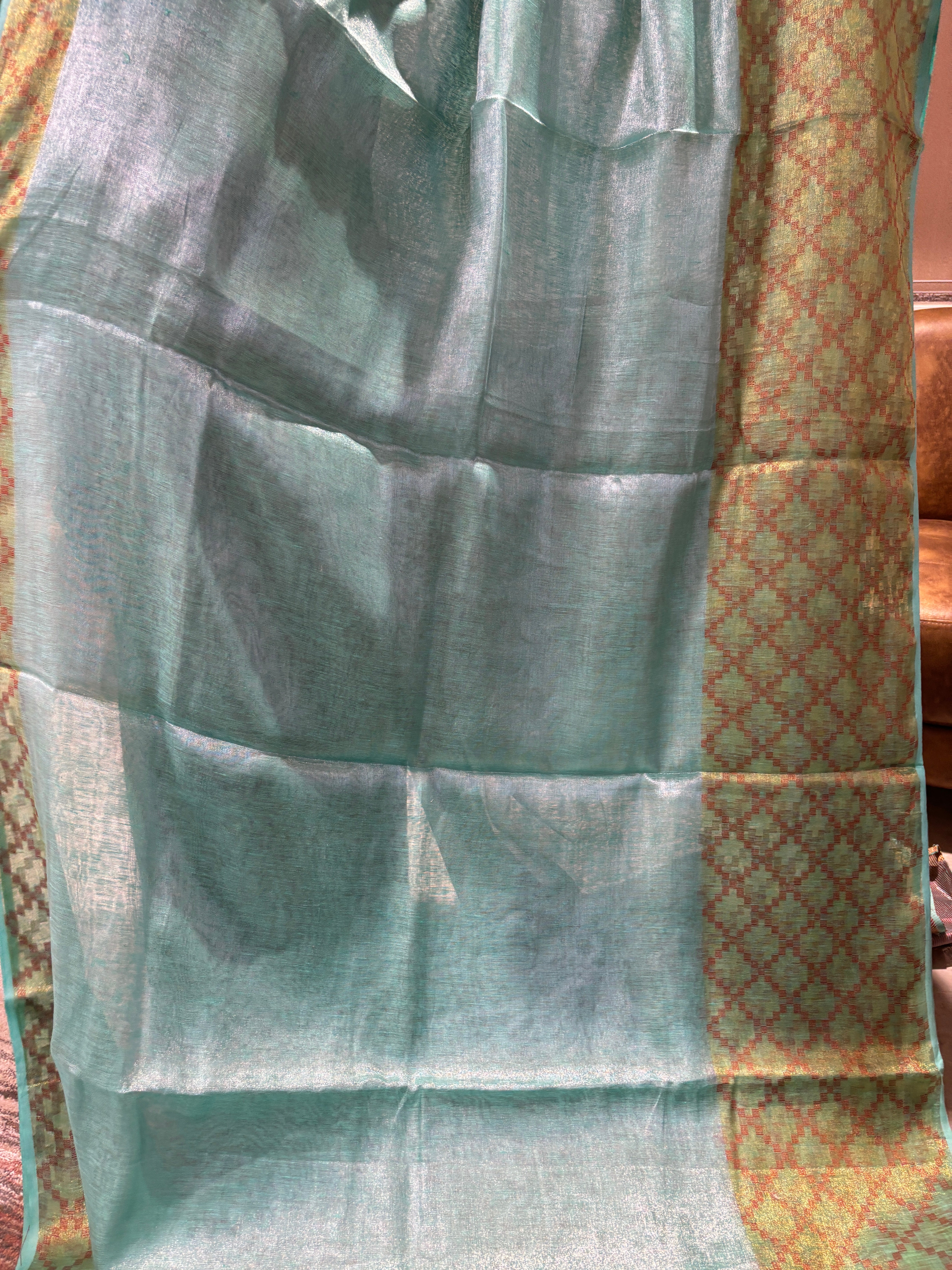 Tissue linen saree