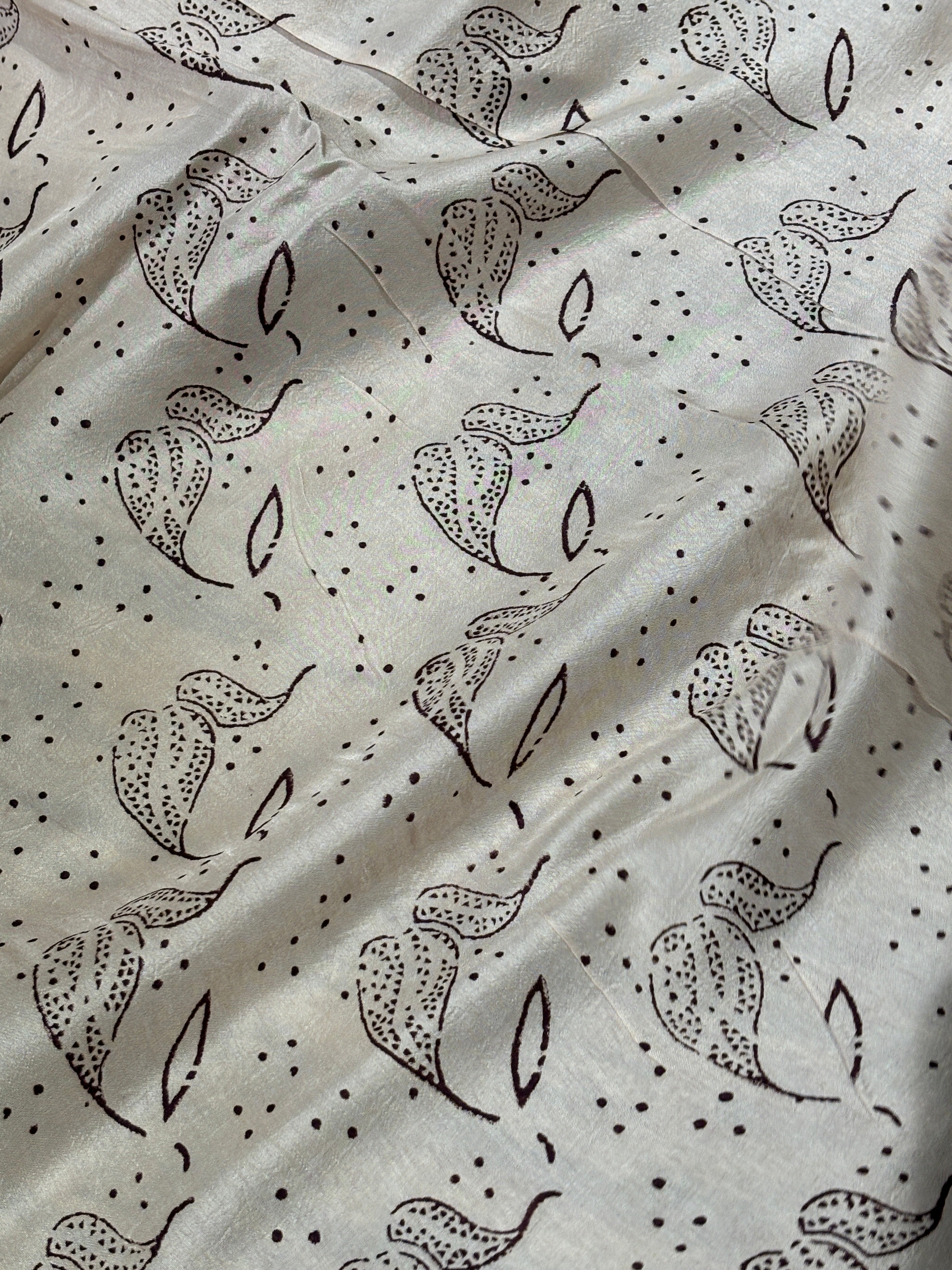 Munga crepe silk saree