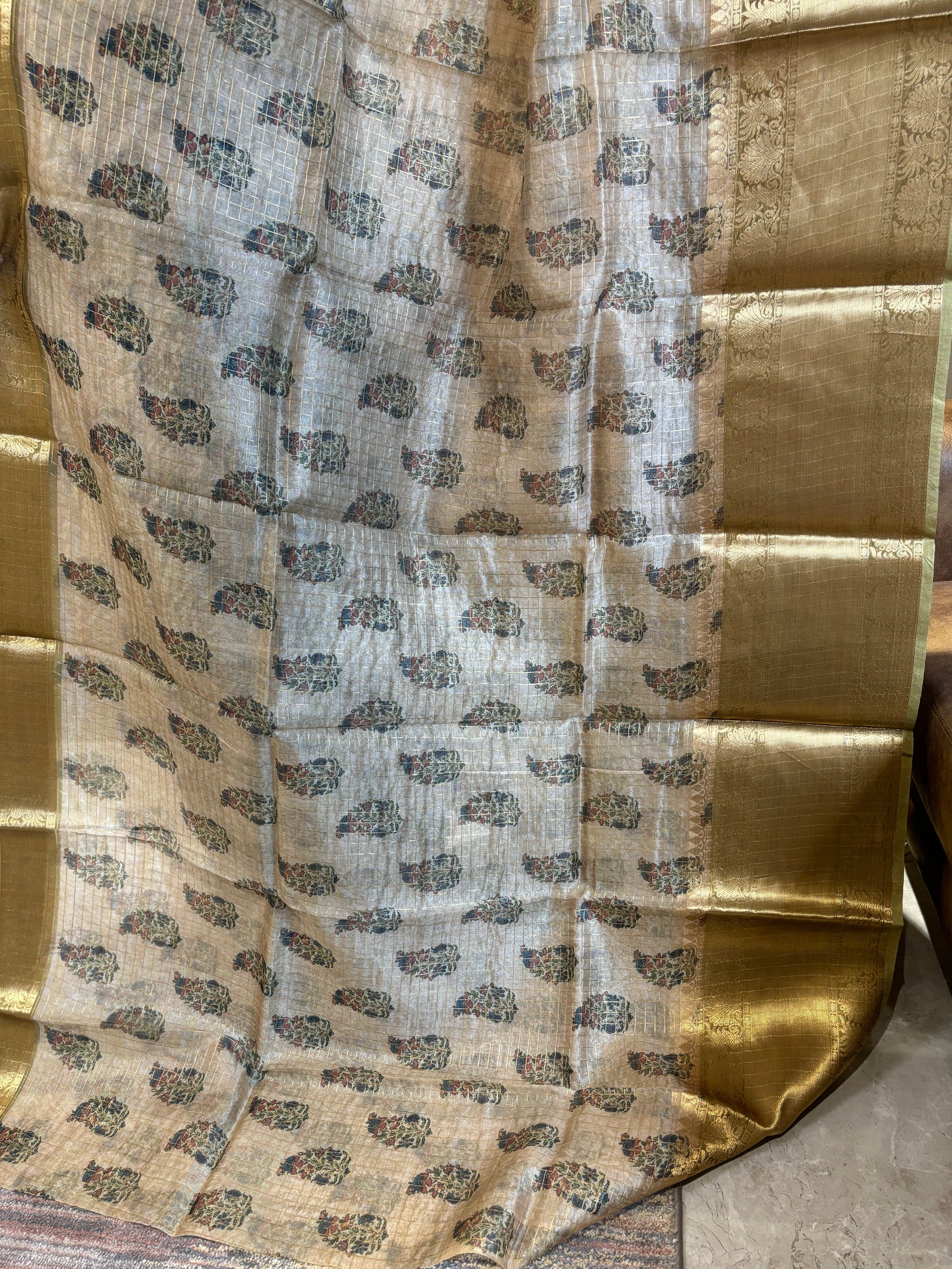 Pure organza with Zari’s checks