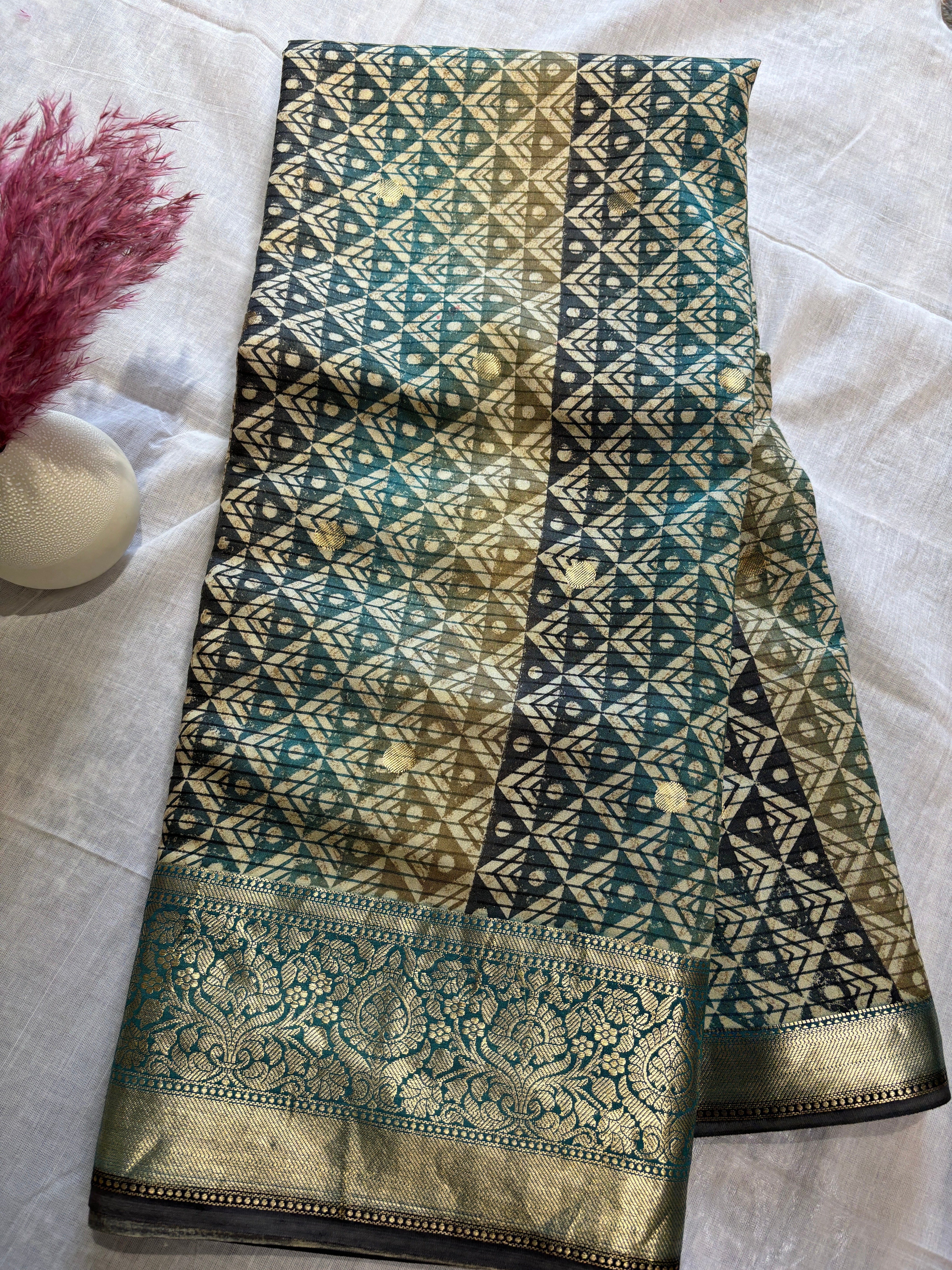 Pure crepe silk Banarasi saree