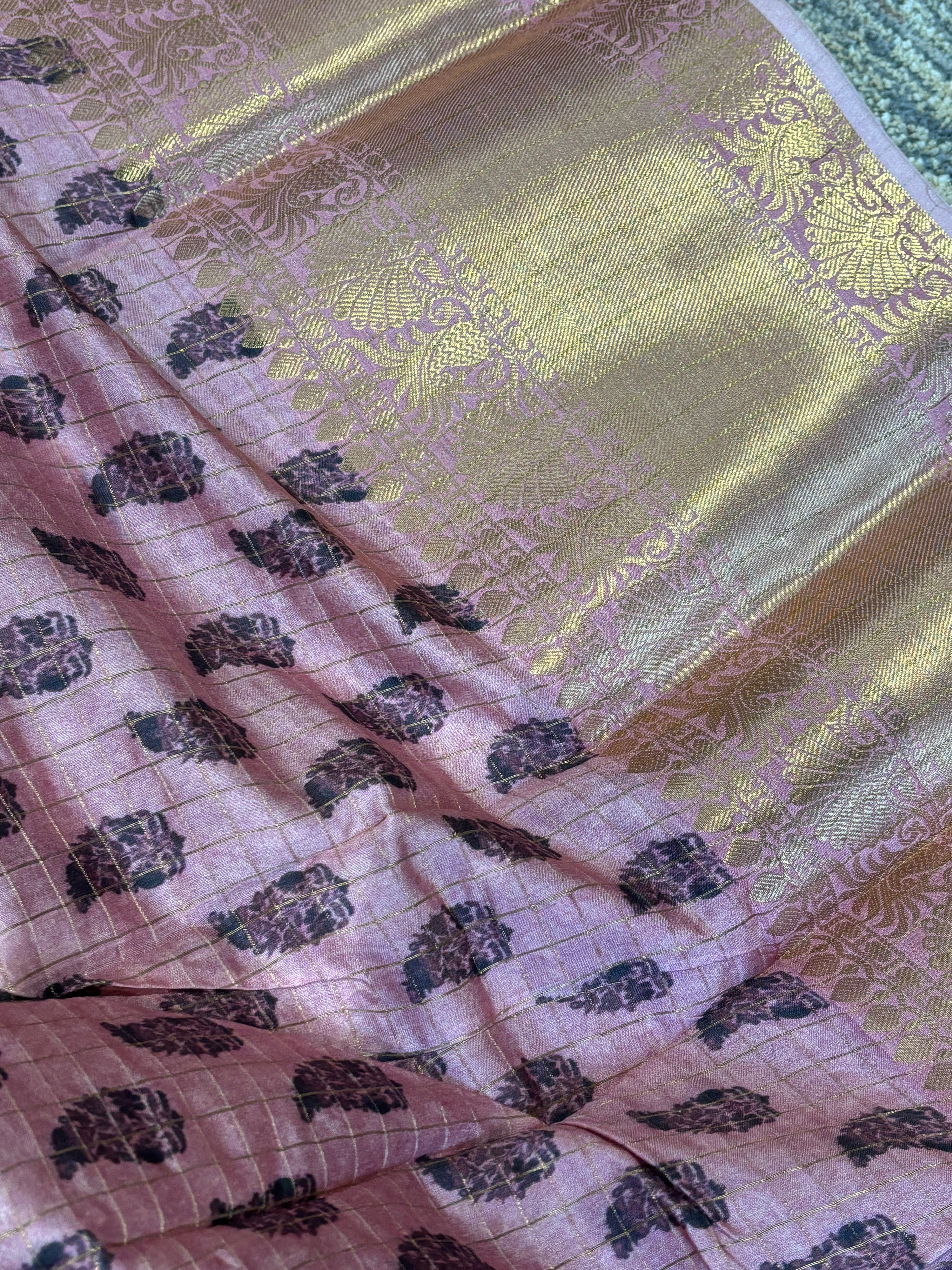 Pure organza with Zari’s checks